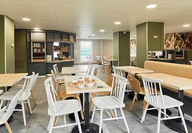 B&B HOTEL Paris Romainville Noisy-le-Sec