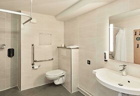 B&B HOTEL Paris Romainville Noisy-le-Sec