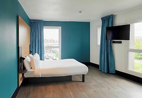 B&B HOTEL Paris Romainville Noisy-le-Sec