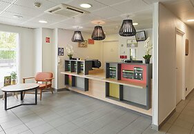 B&B HOTEL Paris Romainville Noisy-le-Sec