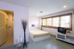 Aree 's House