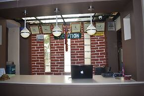 Festoon Hotel