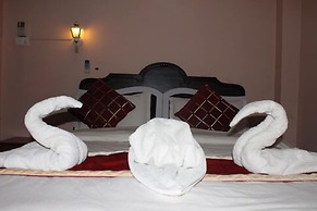 Festoon Hotel