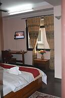 Festoon Hotel