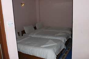 Festoon Hotel