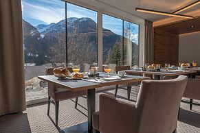 Heart Hotel Grischuna