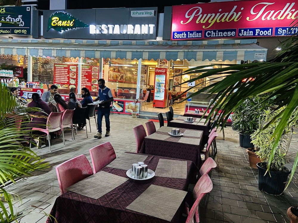 Hotel Sai Bansi