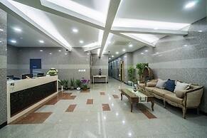 Breeze Bay Hotel
