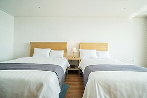 Breeze Bay Hotel