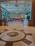 Hotel Reeva Suites