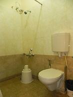 Hotel Reeva Suites