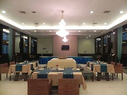 Hotel Reeva Suites