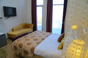 Huri & Nuri Hotel