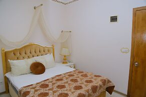 Huri & Nuri Hotel