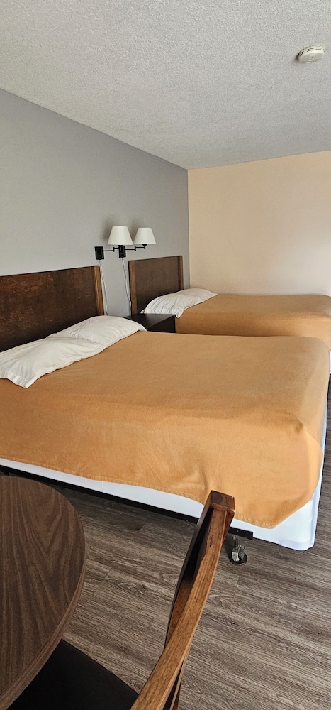 Town N Country Motor Inn