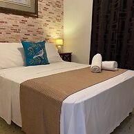 Panama House Bed & Breakfast