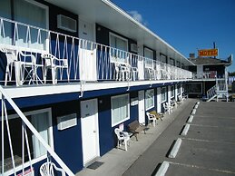 Round-Up Motel