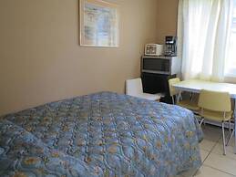 Round-Up Motel