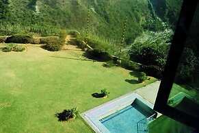 Hotel Devi Grand
