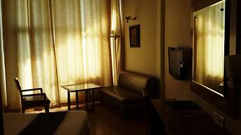 Hotel Devi Grand