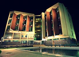 Hotel Devi Grand