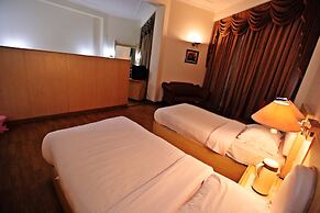 Hotel Devi Grand