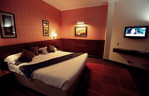 Hotel Devi Grand