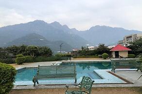 Hotel Devi Grand