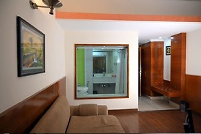 Hotel Devi Grand