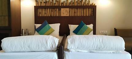 Asiatic Lion Lodge