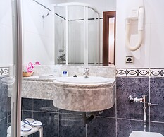 Hotel Residencia Castellano I
