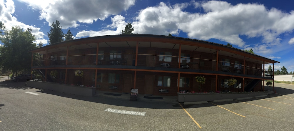 Cariboo Lodge