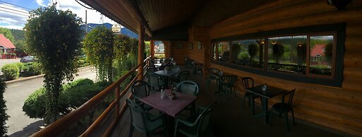 Cariboo Lodge