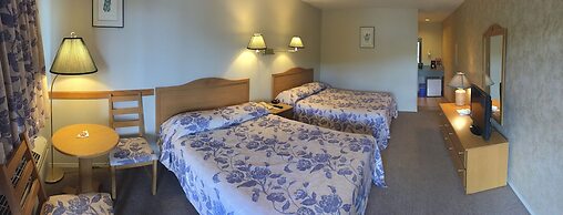 Cariboo Lodge