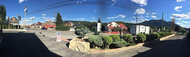 Cariboo Lodge