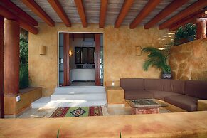 The Inn at Manzanillo Bay