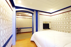 Phoenix Pavilion Hot Spring Hotel