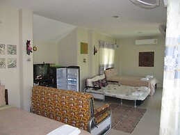 One D Homestay