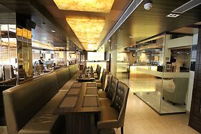 Hotel Golden Grand