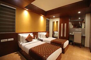 Hotel Golden Grand