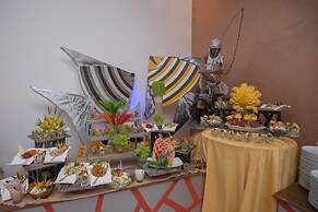 Avenra Beach Hotel
