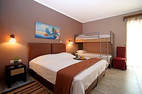 Kyparissia Beach Hotel