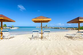 Ocean Point Beach Resort & Spa - Adults Only
