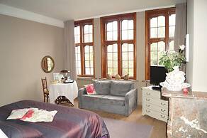 B&B Next Door