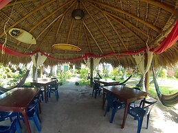 Azul Surf Club