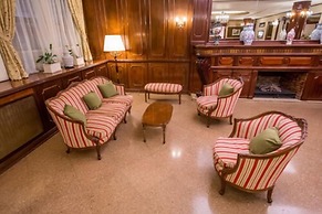 Hotel Astor