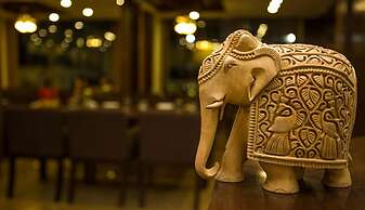 Mahadev Hotel