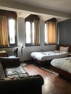 Hotel Earth House