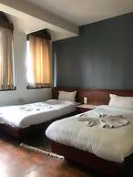 Hotel Earth House