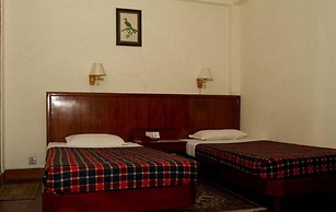 Hotel Earth House